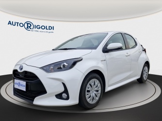 TOYOTA Yaris IV